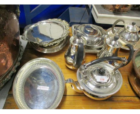 QUANTITY OF SILVER PLATED WARES, FLATWARES AND SERVING DISHES