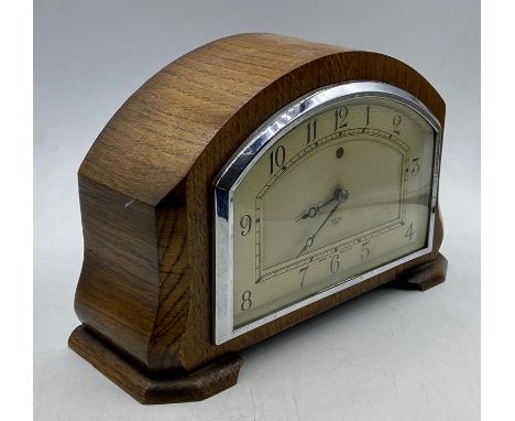 A vintage Smith Sectric mantle clock 