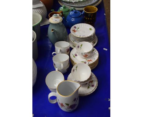 Mixed Lot: Assorted tea wares to include Royal Worcester Astley pattern and various other items