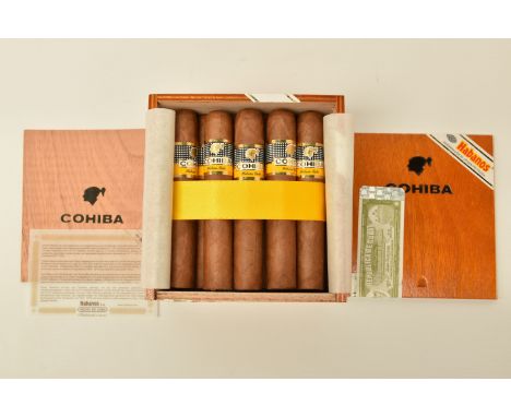 CIGARS, One Box containing 25 x COHIBA ROBUSTOS Cigars ( 50 ring gauge x 124mm length) the box has been opened but all cigars