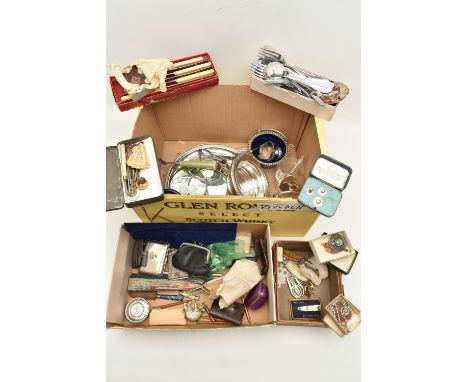 A BOX OF COSTUME JEWELLERY AND WATCHES, to include an Exquisite leaf brooch, an Exquisite faceted glass bead necklace, futher