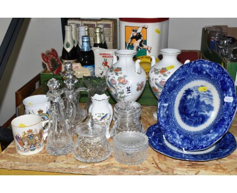 ONE BOX AND LOOSE BREWERIANA, to include a collection of vintage beer mats, a Wade 'Johnnie Walker' Scotch Whisky water jug, 