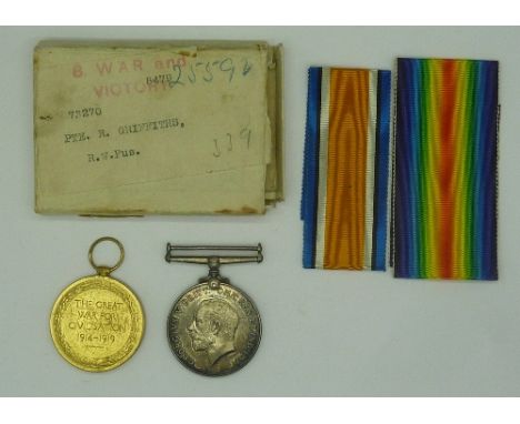A pair of World War I medals to 73270 Pte. R. Griffiths, R.W. Fus., boxed