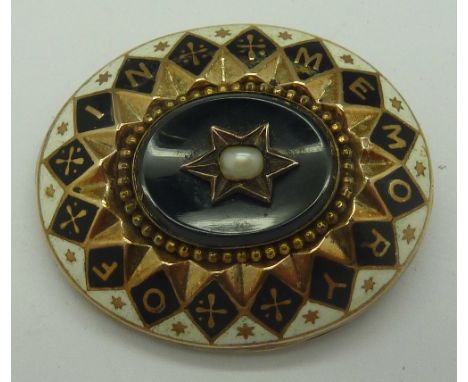 A Victorian yellow metal and enamel In Memory Of brooch, weight 9.3g