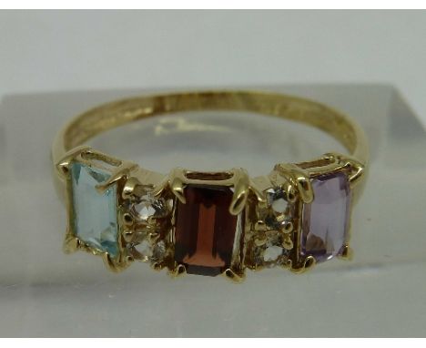 A 9ct gold, amethyst, topaz and garnet ring, weight 1.3g, size O