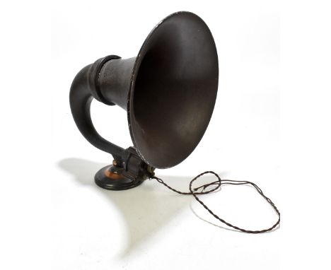A vintage trumpet shaped printed metal Amplion speaker, diameter 30.5cm.Additional InformationSome chips and losses to the pa