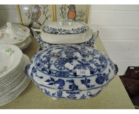 A selection of vintage ceramic tureens 