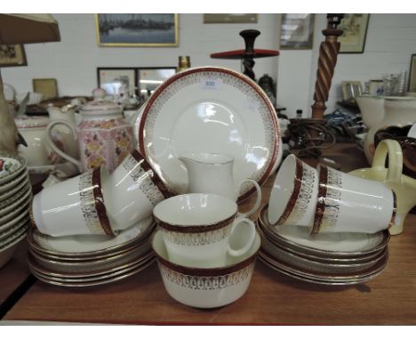 A part Majestic tea service 20 pieces