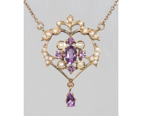 A LOVELY 9ct YELLOW GOLD, AMETHYST AND PEARL PENDANT AND CHAIN.