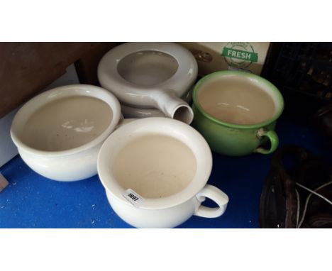 THREE ASSORTED PO'S & TWO VINTAGE CREAM STONEWARE BEDPANS.