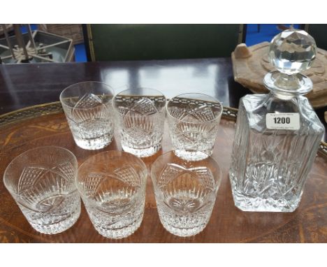 A SQUARE CUT CRYSTAL WHISKEY DECANTER & SIX TUMBLERS.