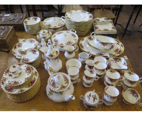 A Royal Albert Old Country Roses tea, coffee and dinner service, including six tea cups, six coffee cups, saucers, side plate