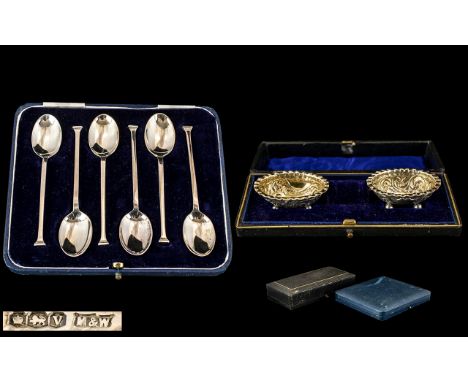 Victorian Period Pair of Sterling Silver Boxed Set of Salts - With Gilt Interiors. Hallmark for Birmingham 1896, Makers Mark 