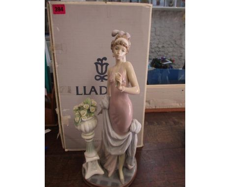 A Lladro figure of a Touch of Class lady, 15" h 