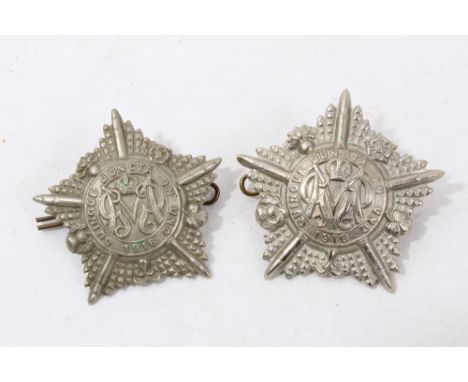 Two First World War Guards Machine Gun Regiment Officers' cap badges (2)