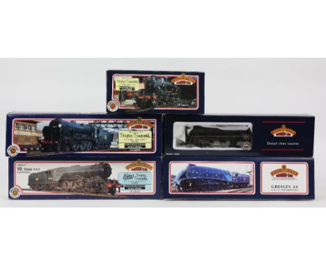 Four Bachmann 00 gauge locomotives and tenders, comprising 31951 BR Green Class A4 Gresley 'Union of South Africa', 32502 BR 
