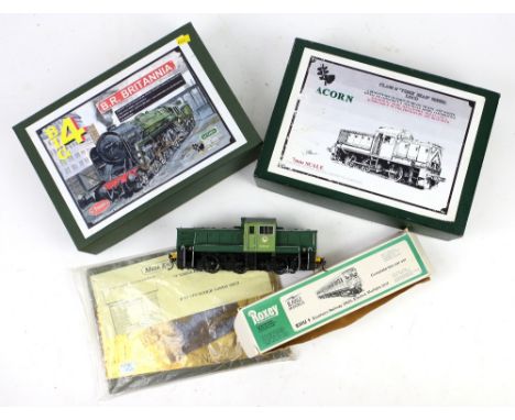 Selection of train and model railway related model kits, to include Mega Kits, Acorn BIG4 B R Britannia, Class 14 'Teddy Bear