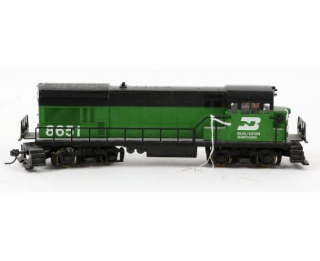 Lionel modern diesel engine, No. 8651, loose,