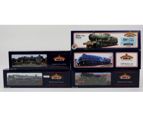 Four Bachmann 00 gauge locomotives and tenders, comprising 32162 BR Black N Class, 31954 BR Blue Gresley A4, 31803 BR Green 9