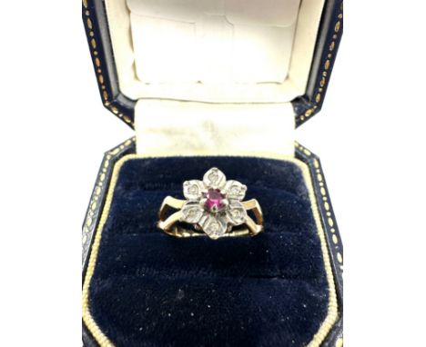 9ct Gold Diamond & Ruby Ring (2.5g) 