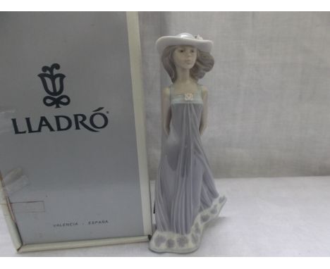 Lladro figure of a bonneted young girl in evening dress 'Susan' (Number 5644)