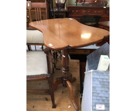 VICTORIN MAHOGANY TRIPOD TABLE WITH SHAPED TOP