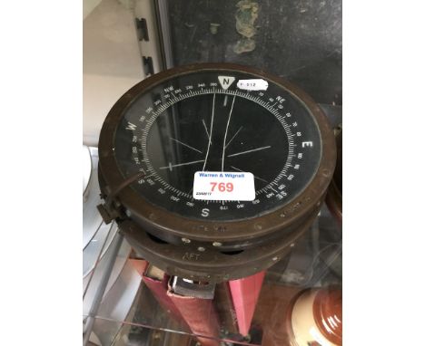 MILITARY COMPASS    C