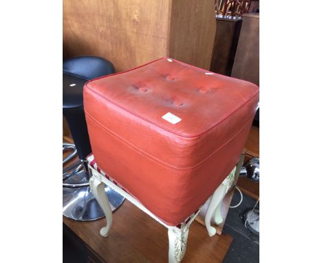 ORANGE POUFFE