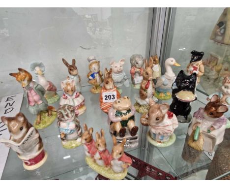 A collection of Beswick Beatrix Potter figures£35 plus vat to post in the UK good condition