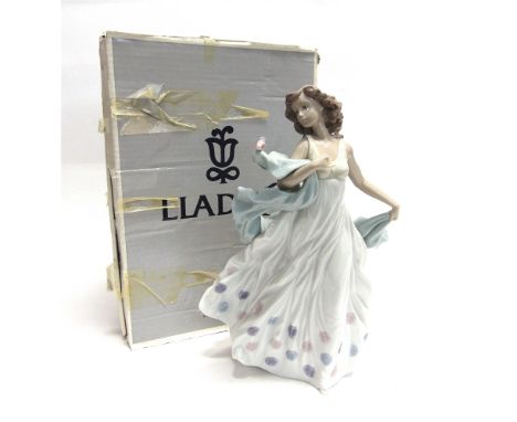 A LLADRO FIGURE 'SUMMER SERENADE/ DAMA DEL RUISENOR' no. 6193, modelled as a lady with flowing dress and scarf, 31.5cm high, 