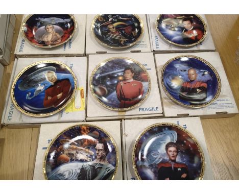Set of eight Hamilton Collection plates, Star Trek The Power of Command. P&amp;P Group 2 (£18+VAT for the first lot and £3+VA