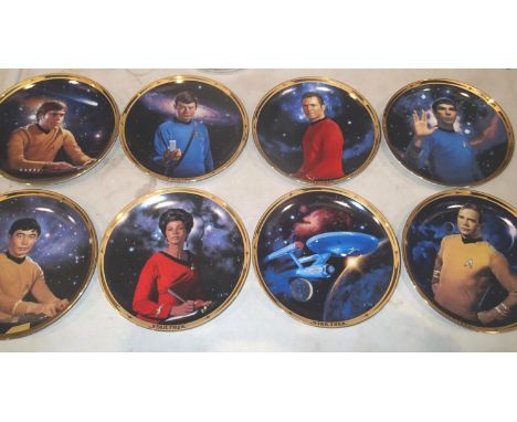 Eight Hamilton Collection plates, Star Trek 25th Anniversary. As new, with certificates, unboxed. P&amp;P Group 2 (£18+VAT fo