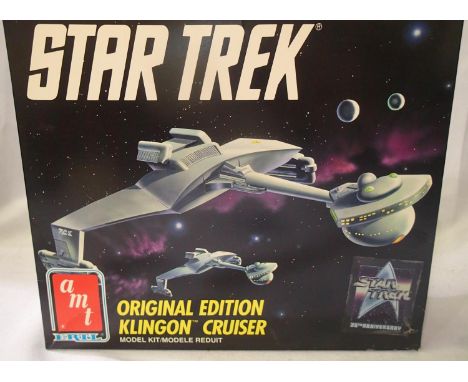 AMT plastic kit, Klingon Cruiser, original edition, appears complete, unchecked. P&amp;P Group 1 (£14+VAT for the first lot a