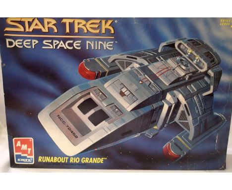 AMT plastic kit 1/72 scale Deep Space Nine, Runabout Rio Grande, appears complete, unstarted, contents unchecked. P&amp;P Gro
