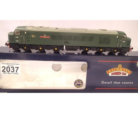 Bachmann 32-700, class 46, diesel, D163, Green, Late Crest, Leicestershire and Derbyshire Yeomanry, Headcode boxes missing fr
