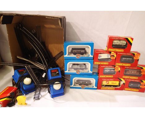 Ten Hornby/Airfix OO scale wagons, R405 colour light signal, all in very good to excellent condition, boxed and a selection o