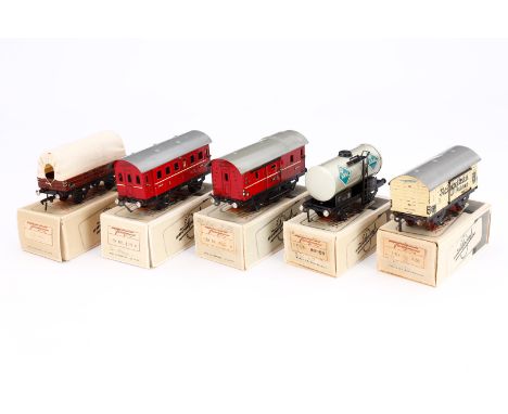 5 Fleischmann Wagen, Spur 0, LS, meist Z 2-3