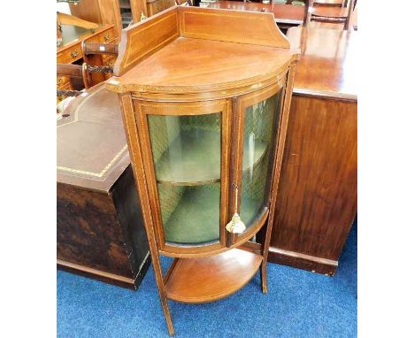 A mahogany Edwardian corner display cabinet 52.5in high x 24in wide x 17.5in deep with shelf on top &amp; under