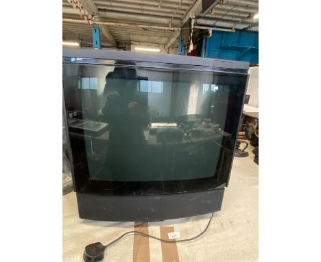 A vintage Bang &amp; Olufsen Bovision MX4000 tv - powers up, shipping unavailable