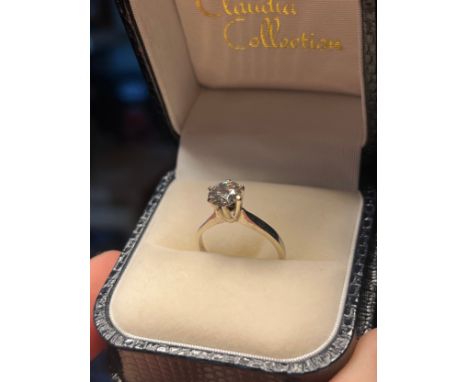 An 14kt white gold single stone diamond ring of 1.1cts (ring size K)
