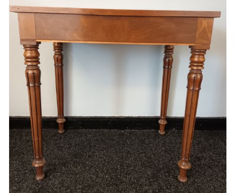 19th century console table with rectangle top and decorative turned legs.[75x76x52cm] 