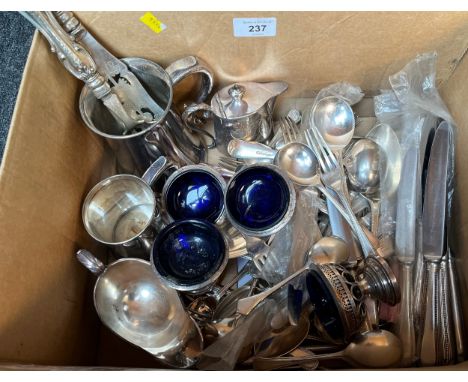 A Collection of silver plate and E.P ware to include flatware and condiment pots etc 