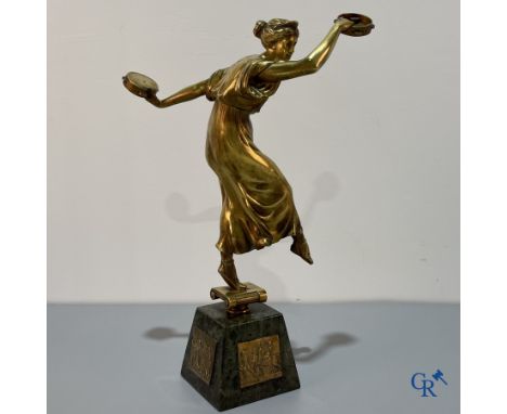 S. Lugli. A bronze Art Deco representation of a dancer with tambourines. circa 1910-1920. With foundry stamp. | 40 x 22 x 19 