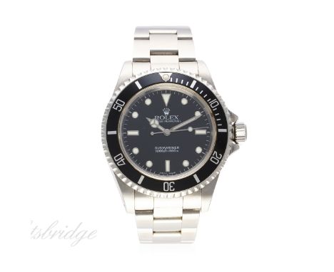 A GENTLEMAN'S STAINLESS STEEL ROLEX OYSTER PERPETUAL SUBMARINER BRACELET WATCH DATED 2004, REF. 14060M WITH BOX & PAPERS
D: G