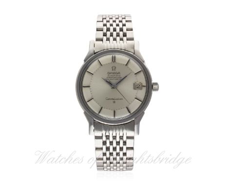 A GENTLEMAN'S STAINLESS STEEL OMEGA CONSTELLATION CHRONOMETER BRACELET WATCH CIRCA 1967, REF. 168.005
D: Silver "pie pan" dia