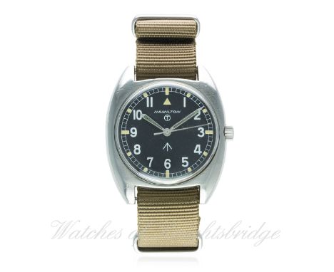 A GENTLEMAN'S STAINLESS STEEL BRITISH MILITARY HAMILTON WRIST WATCH DATED 1975
D: Black dial with Arabic numerals & tritium l