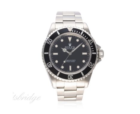 A GENTLEMAN'S STAINLESS STEEL ROLEX OYSTER PERPETUAL SUBMARINER BRACELET WATCH DATED 1998, REF. 14060 WITH BOX, PAPERS, TAGS,