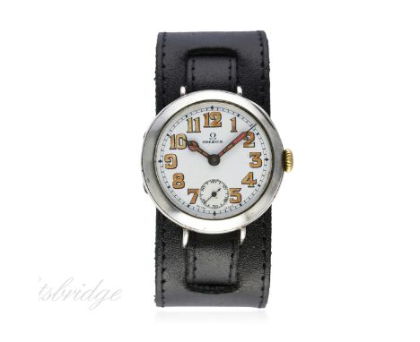 A RARE GENTLEMAN'S SOLID SILVER OMEGA "OFFICERS" WRIST WATCH CIRCA WWI
D: White enamel dial with luminous Arabic numerals, su