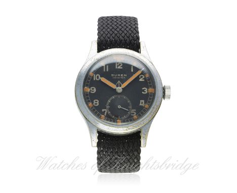 A GENTLEMAN'S STAINLESS STEEL BRITISH MILITARY BUREN GRAND PRIX W.W.W. WRIST WATCH CIRCA 1940s
D: Black dial with Arabic nume