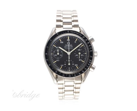 A GENTLEMAN'S STAINLESS STEEL OMEGA SPEEDMASTER AUTOMATIC CHRONOGRAPH BRACELET WATCH CIRCA 1993
D: Black dial with luminous h